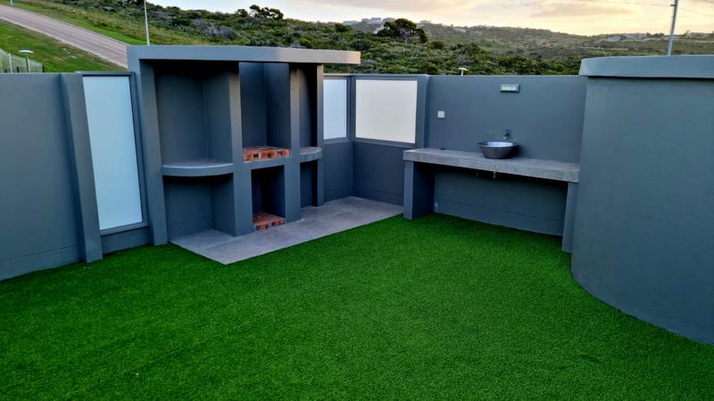 To Let 2 Bedroom Property for Rent in Island View Western Cape